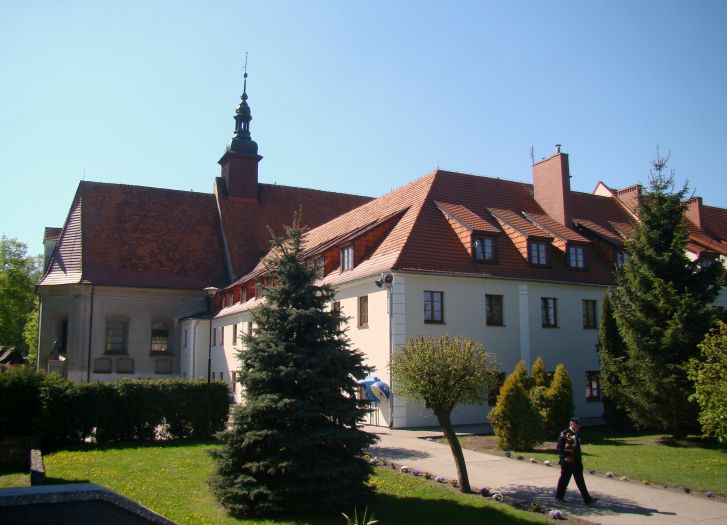 Die Kirche der Unbefleckten Empfängnis Mariä der Missionare von der Heiligen Familie in Górka Klasztorna