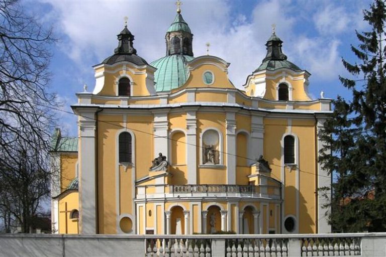 Kościół pw. Wniebowzięcia NMP w Trzemesznie