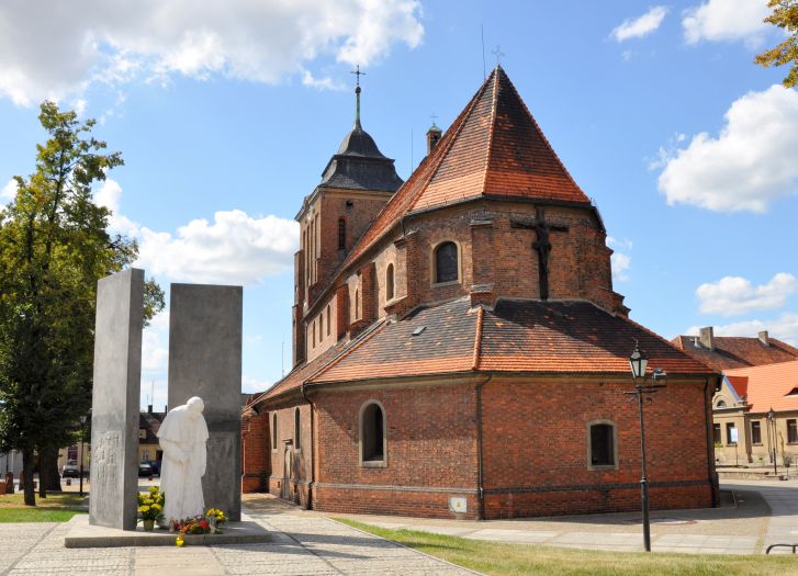 Die Kirche Mariä Himmelfahrt und des hl. Stanisław und Märtyrers Stanisław in Września (dt. Wreschen)