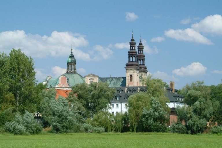 Pocysterski klasztor w Lądzie