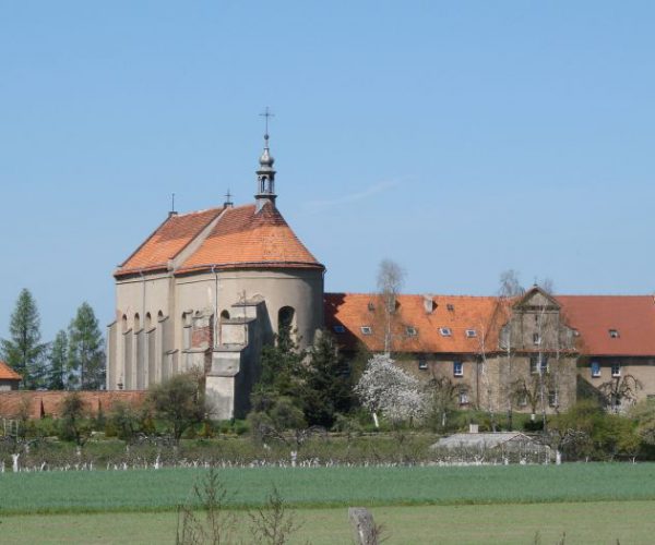 Kościół pobernardyński w Ostrzeszowie